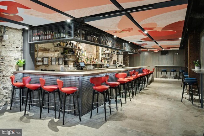 Building Photo - 699 N Broad St