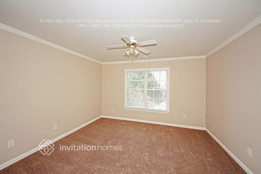 Building Photo - 1215 Mobile Way