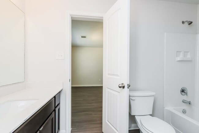 Building Photo - 3619 Spy Glass Hill Dr