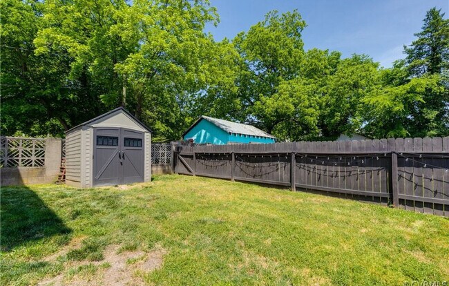 Building Photo - 1536 Williamsburg Rd