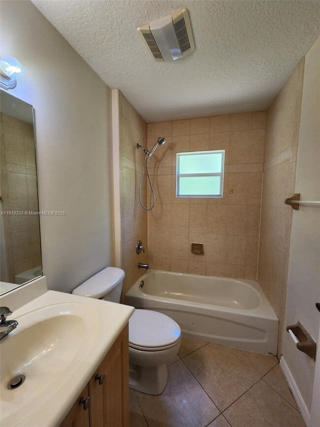 Building Photo - 4272 SW Dido Dr