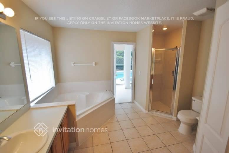 Building Photo - 147 Quiet Oak Ct