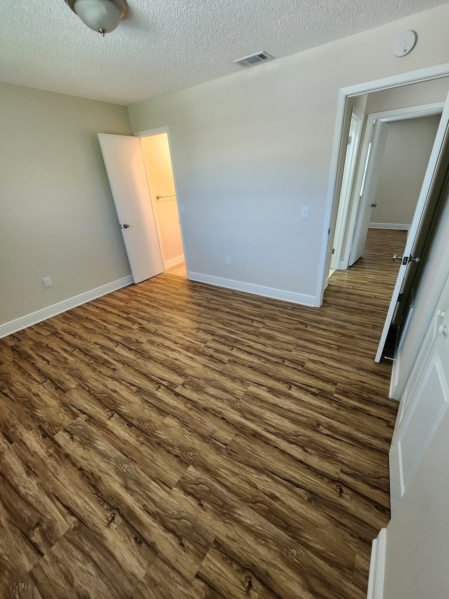 Master bedroom - 409 80th St