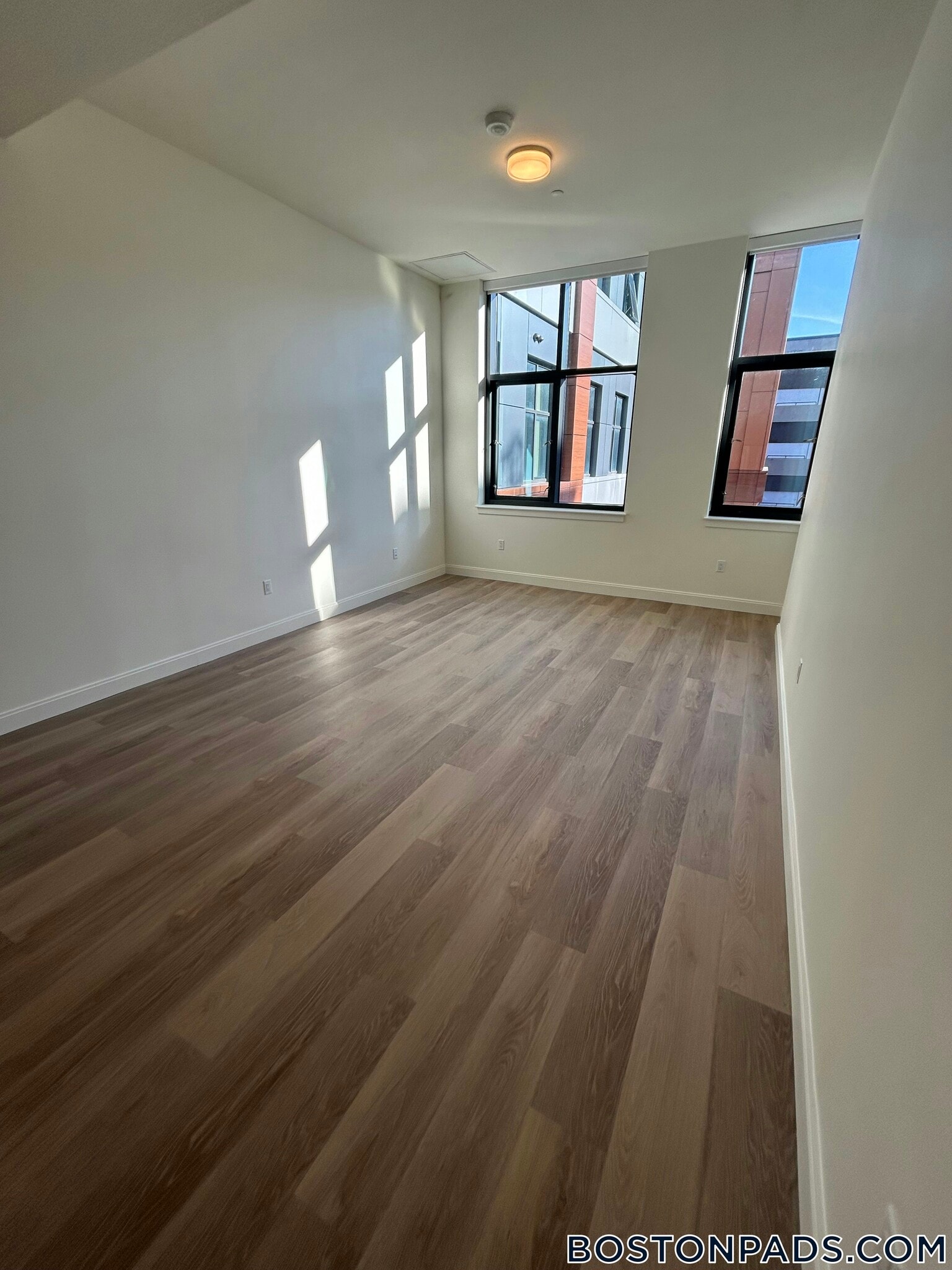 Building Photo - 1079 Commonwealth Ave