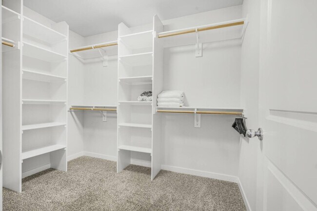 Building Photo - 2702 E 33rd St