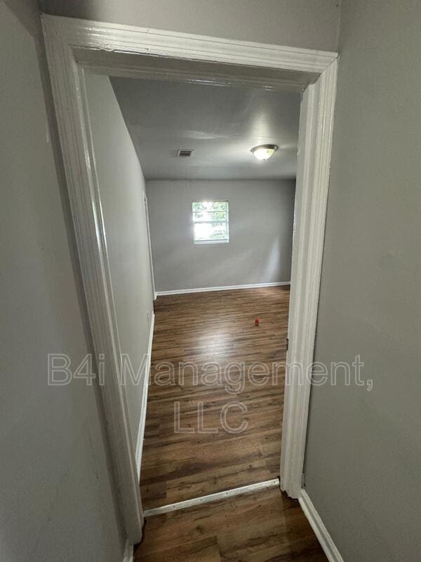 Building Photo - 311 Walker Ave