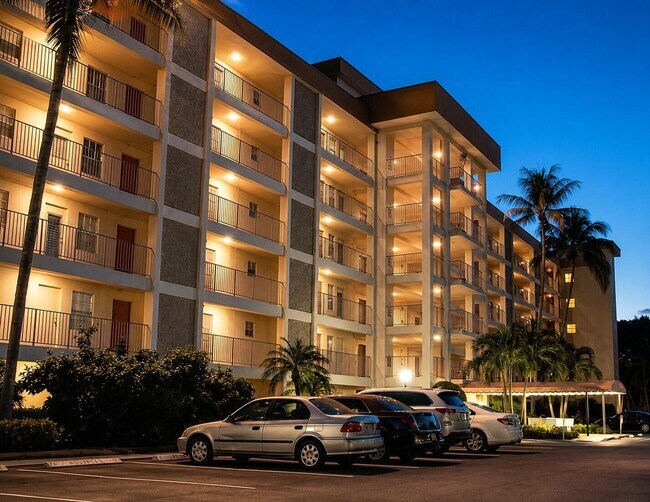 Building Photo - 2691 S Course Dr