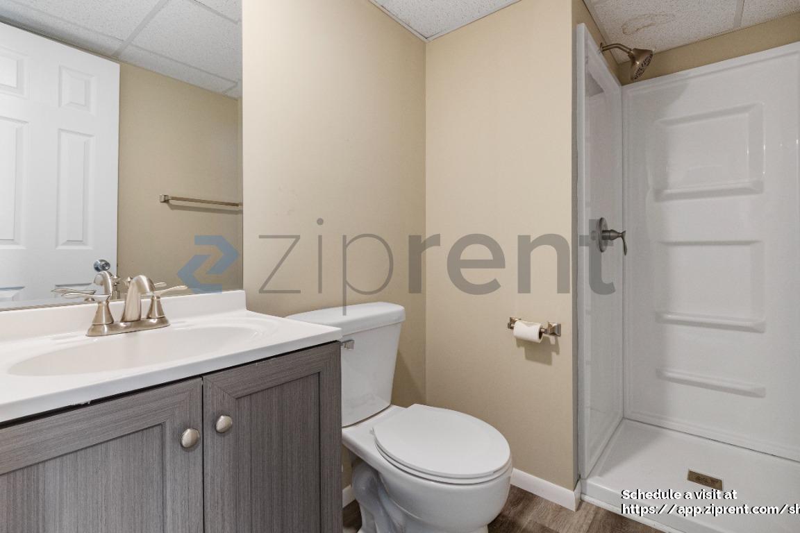 Building Photo - 10017 Sprague St