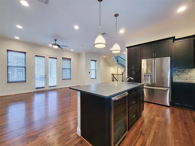 Building Photo - 5520 Kiam St