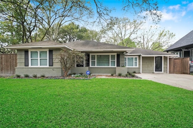 Primary Photo - 1229 Timbergrove Ln