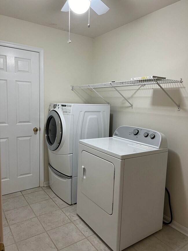 Building Photo - YEAR-ROUND - UNFURNISHED - SINGLE FAMILY - LEWES