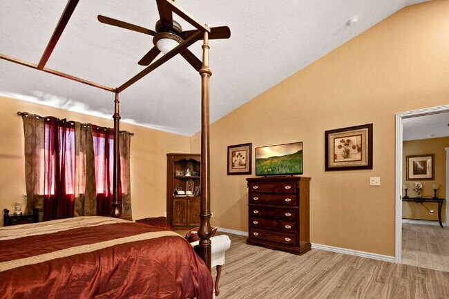 Building Photo - 2295 W Apgar Creek Dr