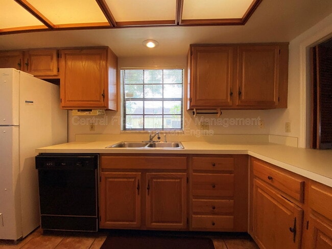 Building Photo - 3050 Pigeon Hawk Ct