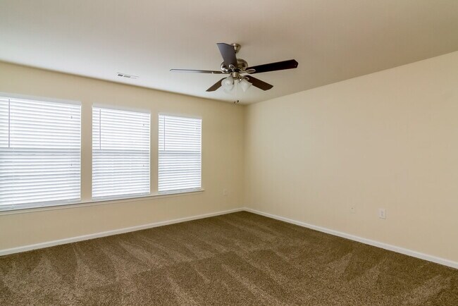 Building Photo - 14130 Waterlyn Dr