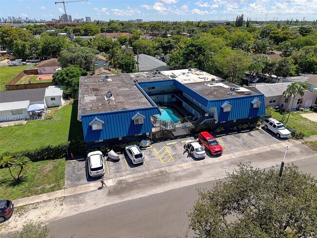 Building Photo - 37 SW 14th St