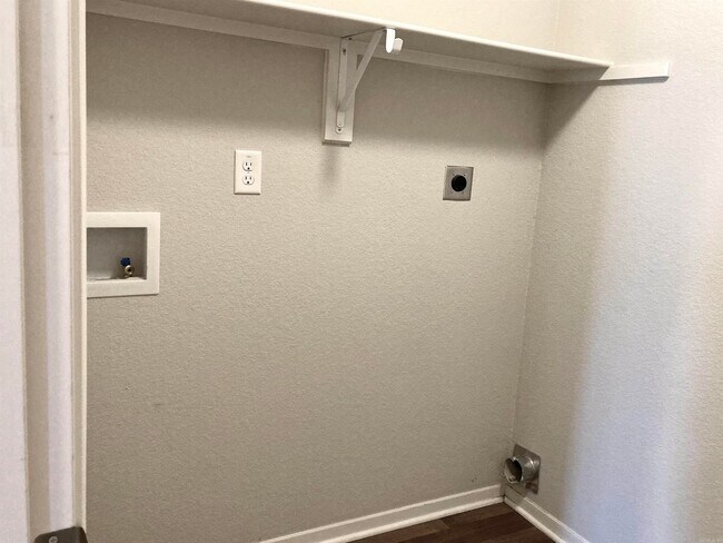 Building Photo - Contact Peggy at 501-676-1758