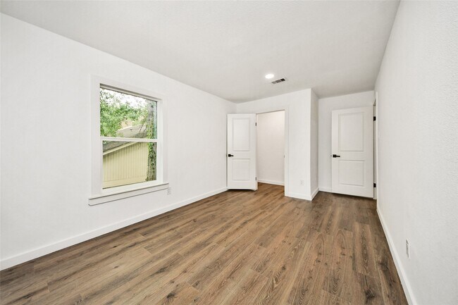 Building Photo - 33 Kittiwake Ct