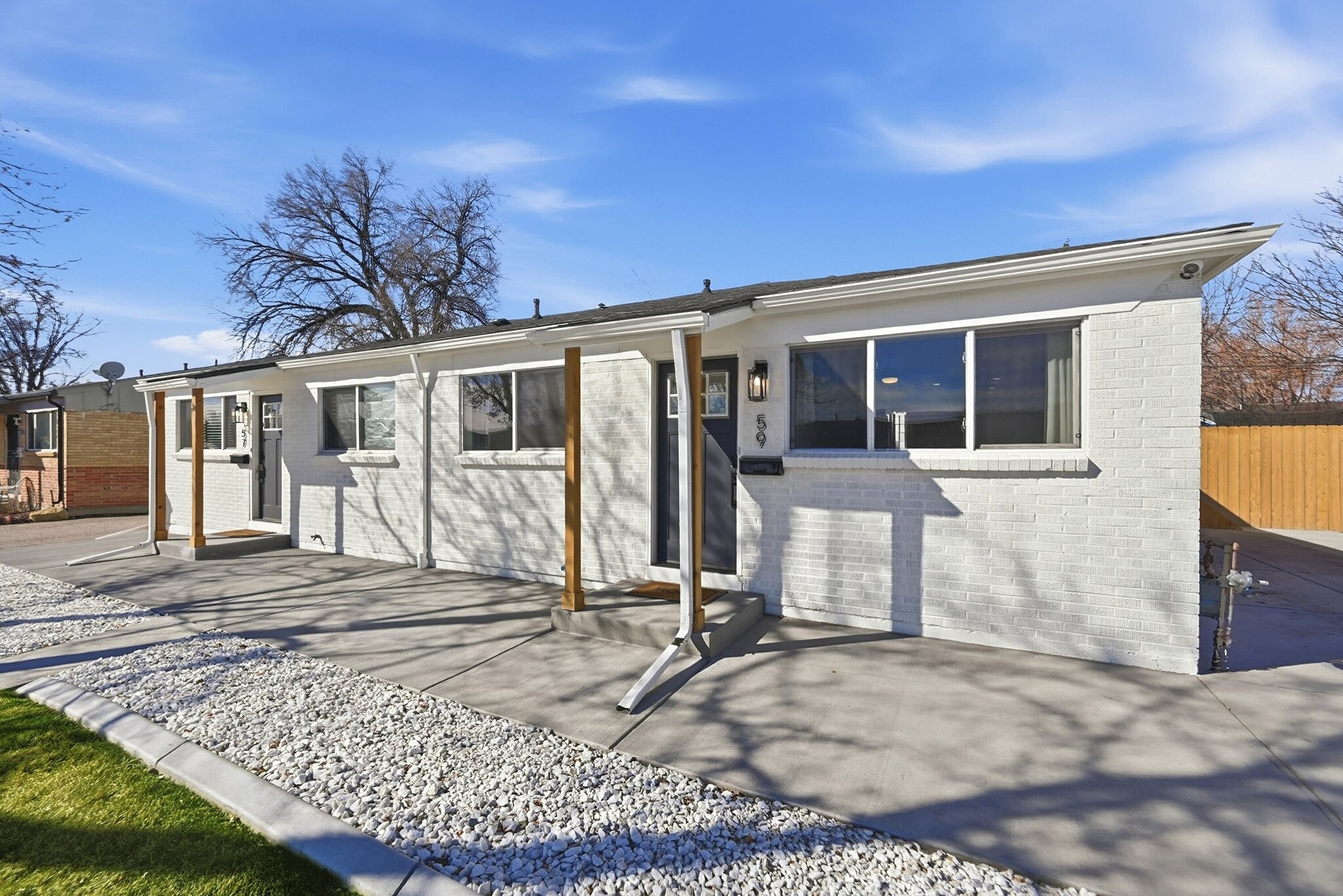 Building Photo - 59 W Del Mar Cir