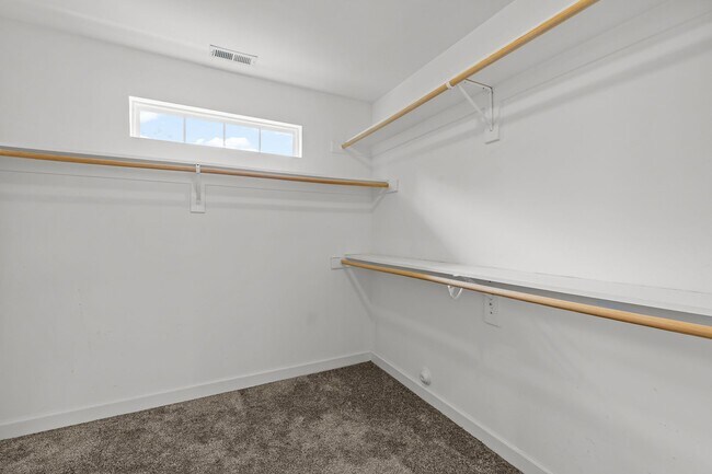Building Photo - Beachside Living Just in Time for Summer!