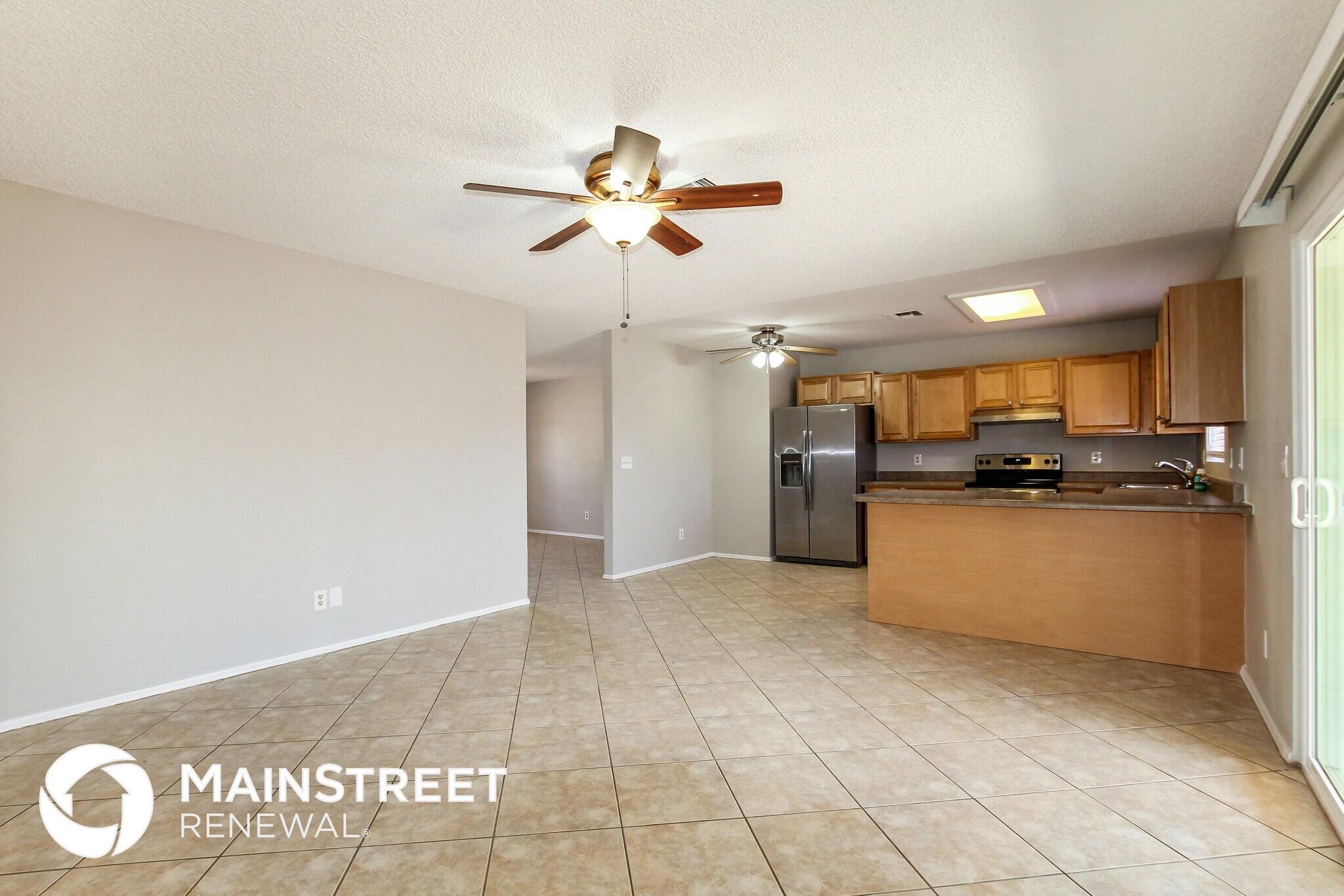 Building Photo - 9007 W Cinnabar Ave