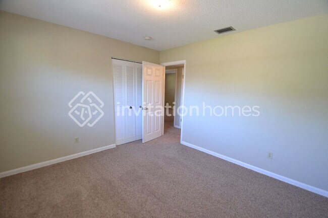 Building Photo - 1500 Overlook Rd