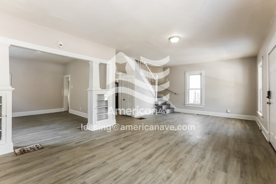 Building Photo - 1230 St Peter St