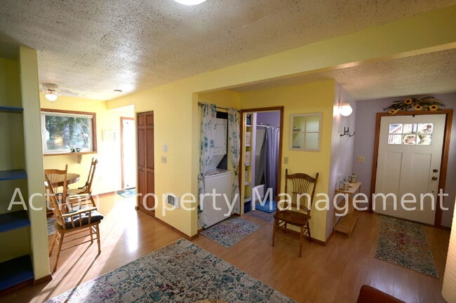 Building Photo - Furnished cabin on 3 acres, in Sequim