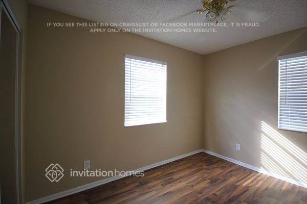 Building Photo - 6630 NW 24th Ct