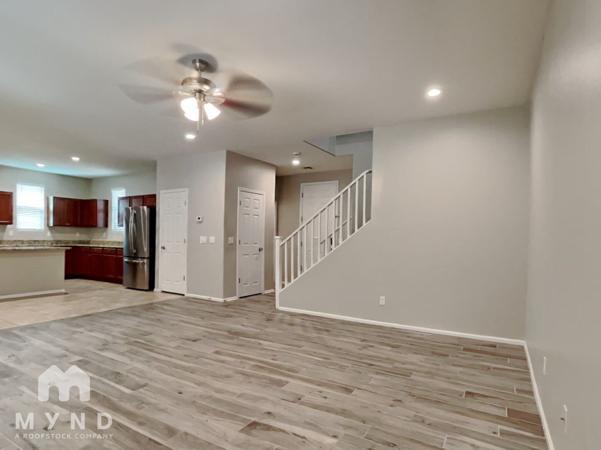 Building Photo - 4079 E Devon Dr