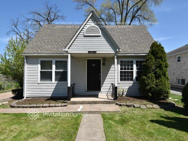 Building Photo - 11521 S Karlov Ave