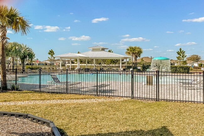 Building Photo - 18254 Cypress Bay Pkwy