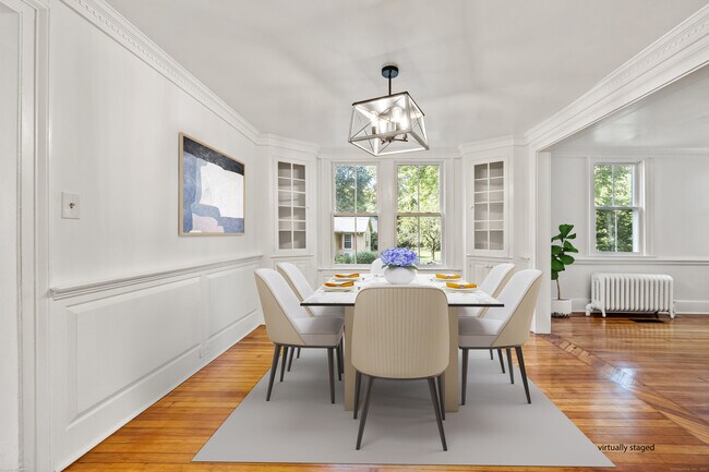 Building Photo - 2921 Nichols Ave