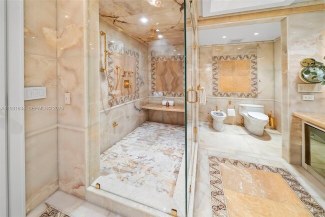 Building Photo - 7471 Fisher Island Dr