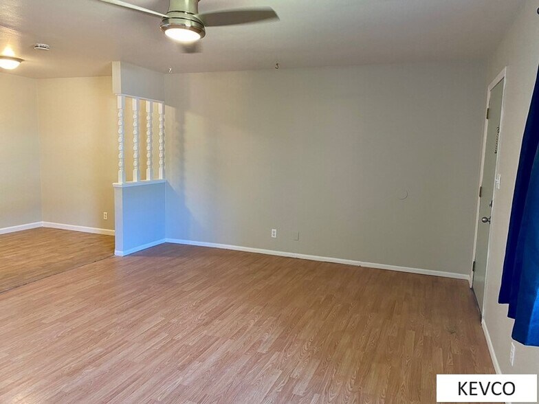 Building Photo - 1728 Azalea Dr
