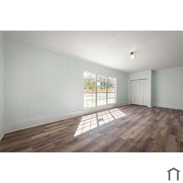 Building Photo - 12706 Lanier Rd