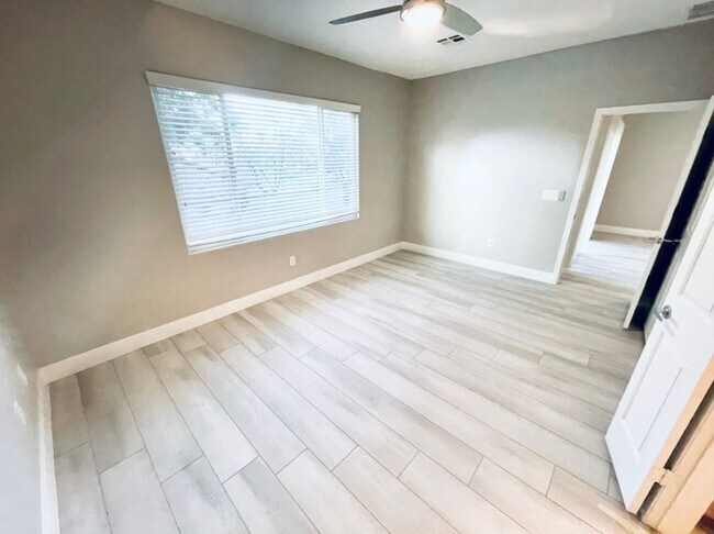 Building Photo - Charming Single-Story Corner Lot Home in Solera 55+ Community