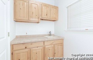 Building Photo - 10808 Dedeke Dr