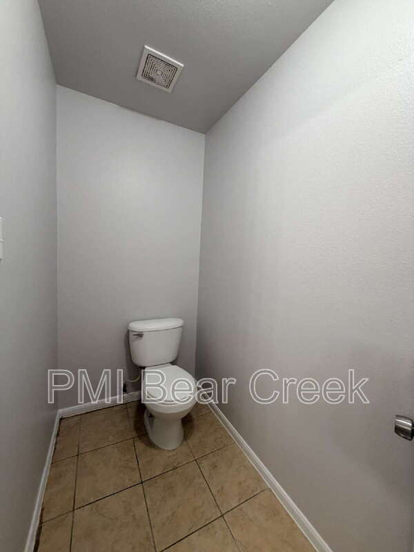 Building Photo - 6407 Waldron Dr