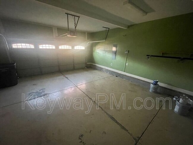 Building Photo - 505 Jutland Way