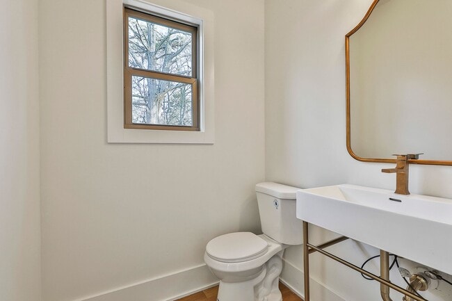 Building Photo - New Construction Rental WALKABLE to Downtown Senoia!