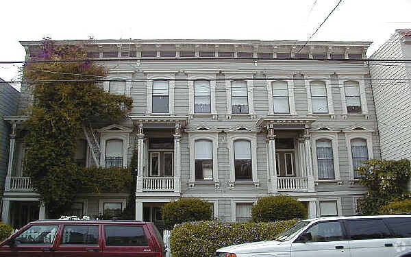 Building Photo - 1950-1960 Green St