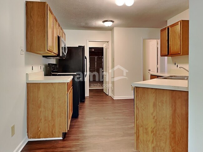 Building Photo - 7601 Eben Dr