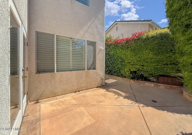 Building Photo - 5470 Seine Ct