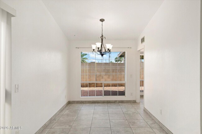 Building Photo - 8037 N 40th Ave