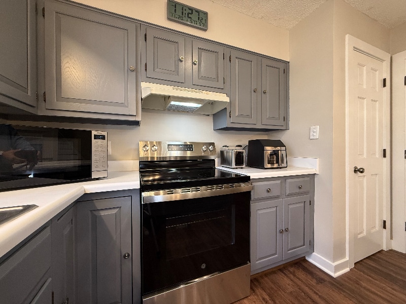 Building Photo - 505 Westbrook Dr