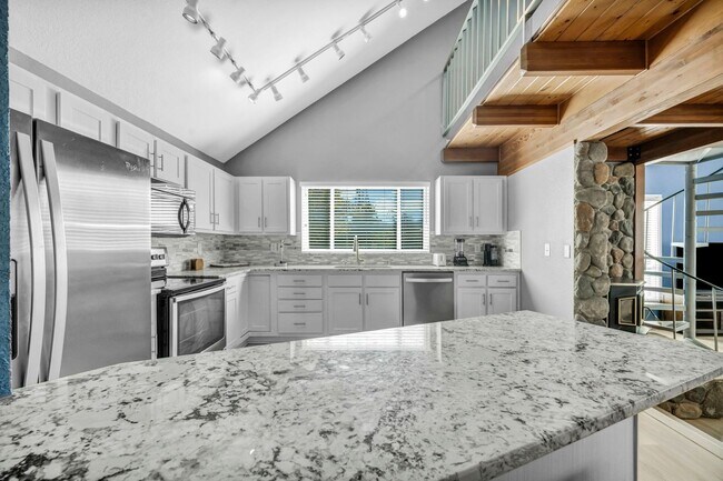 Building Photo - 25 El Caballo Trail