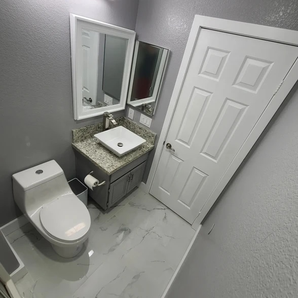Bathroom - 27072 Calendula St