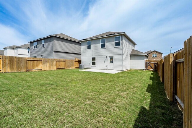 Building Photo - 128 Maywood Ln