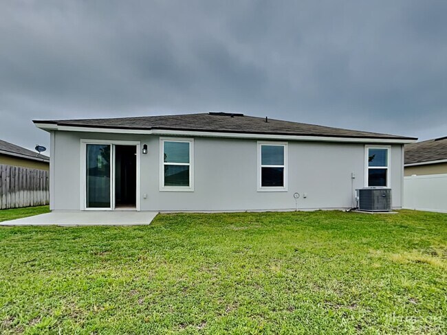 Building Photo - 2110 Pebble Point Dr