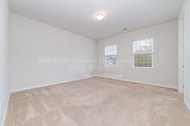 Building Photo - 8929 Peatland Aly